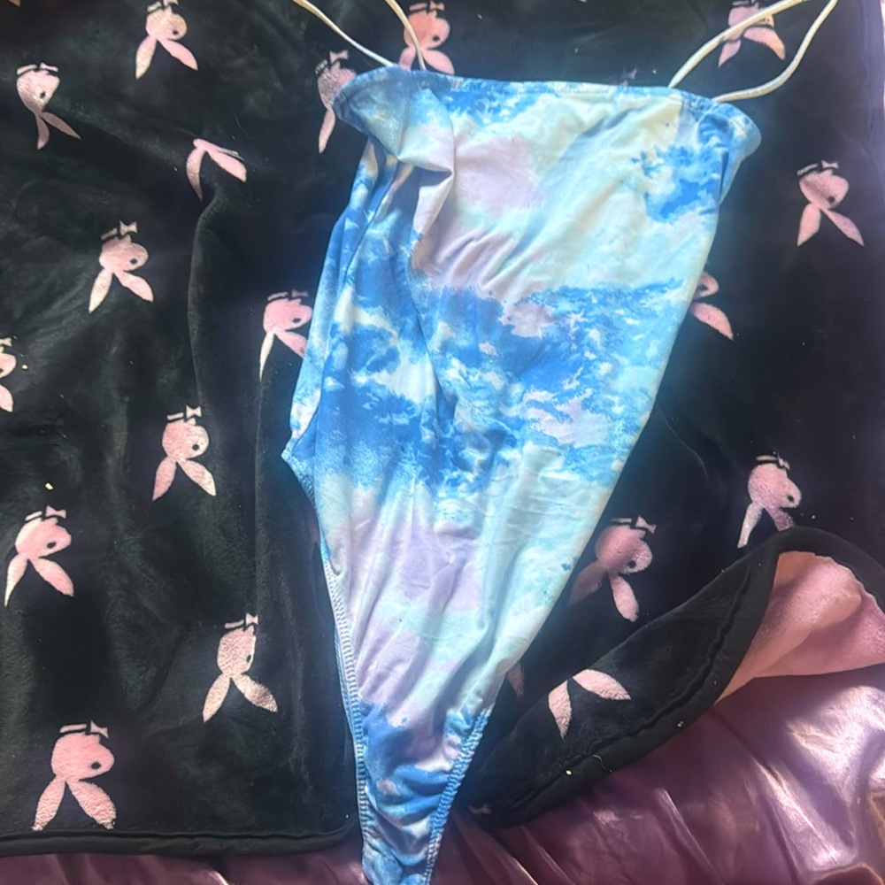 Size medium body suit